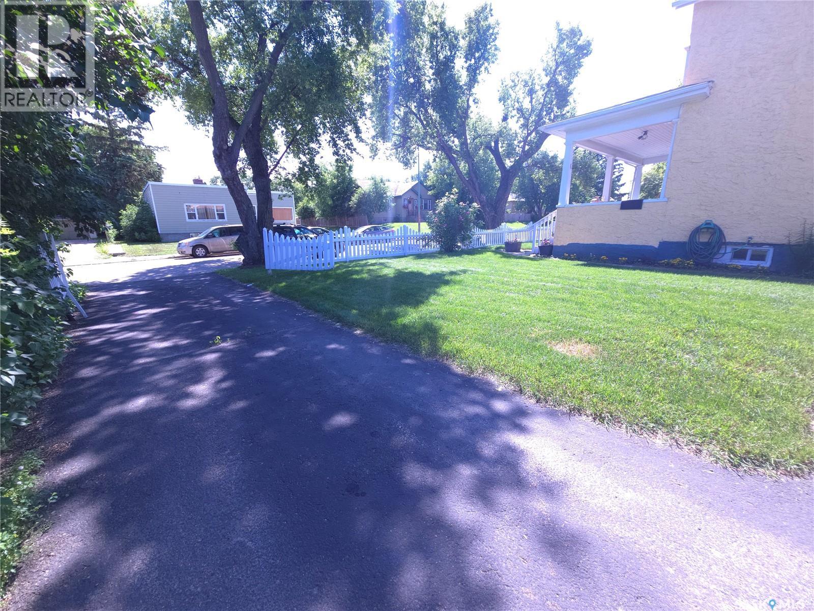 36 21st Street E, Prince Albert, Saskatchewan  S6V 1L8 - Photo 74 - SK043016