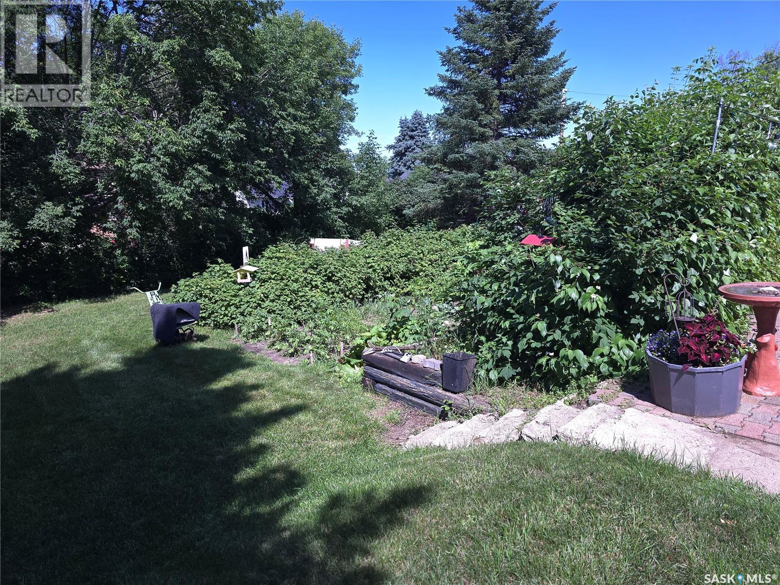 36 21st Street E, Prince Albert, Saskatchewan  S6V 1L8 - Photo 34 - SK043016
