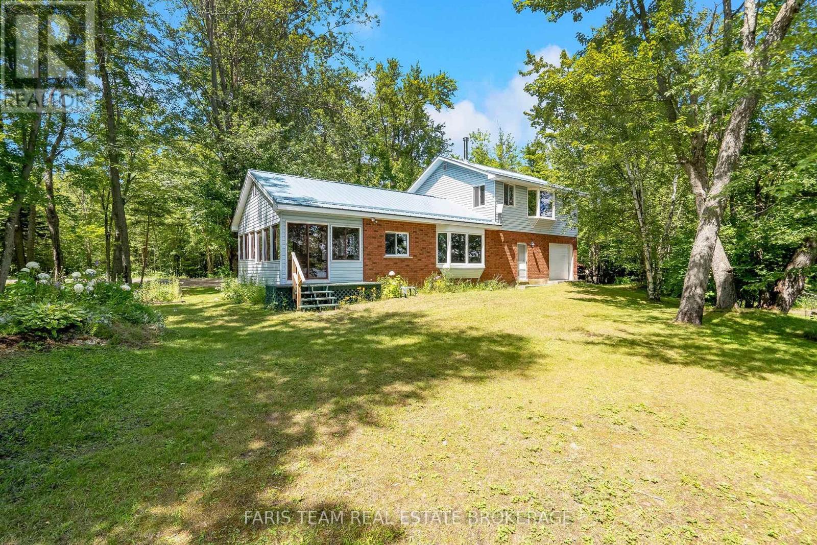 98 MCLEISH DRIVE, Kawartha Lakes, Ontario