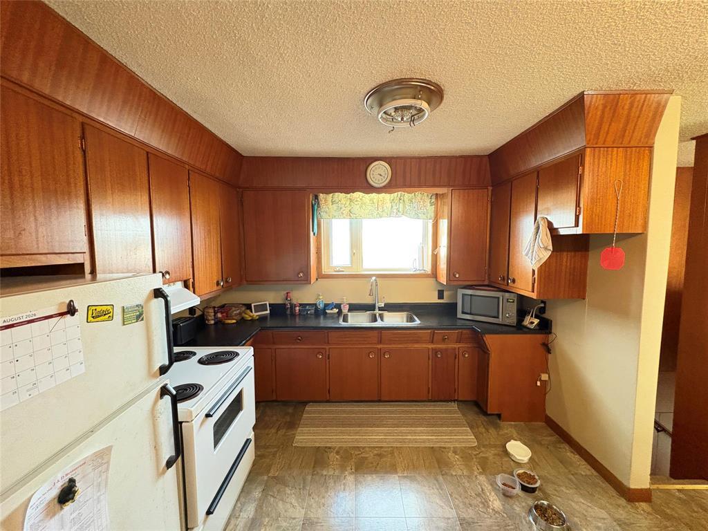 15 Maple Avenue E, Hamiota, Manitoba  R0M 0T0 - Photo 19 - 202619057