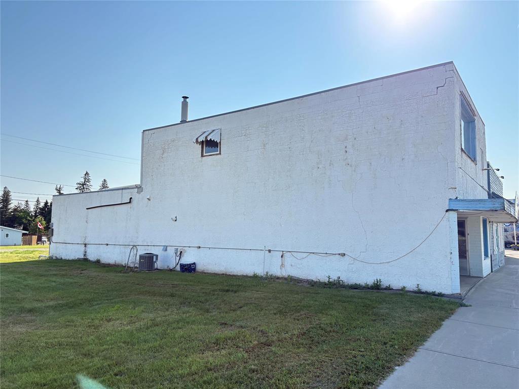 15 Maple Avenue E, Hamiota, Manitoba  R0M 0T0 - Photo 2 - 202619057