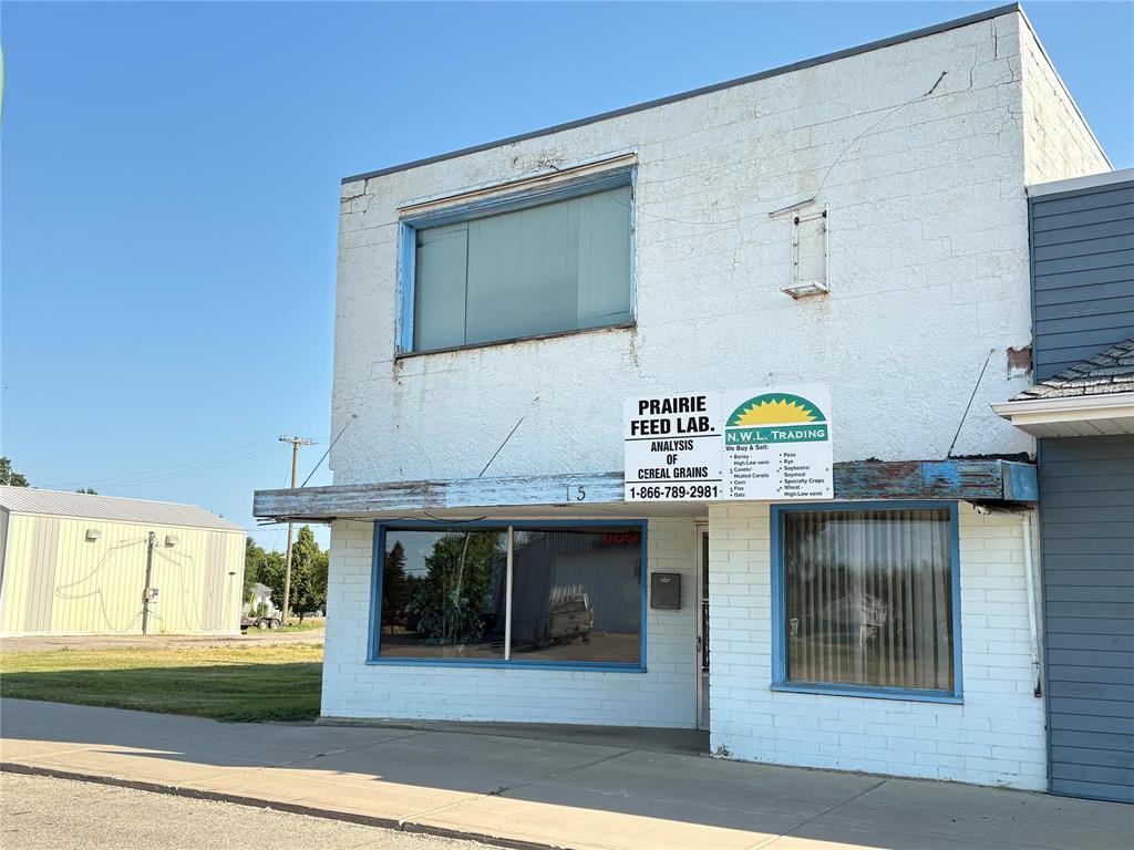 15 Maple Avenue E, Hamiota, Manitoba  R0M 0T0 - Photo 0 - 202619057
