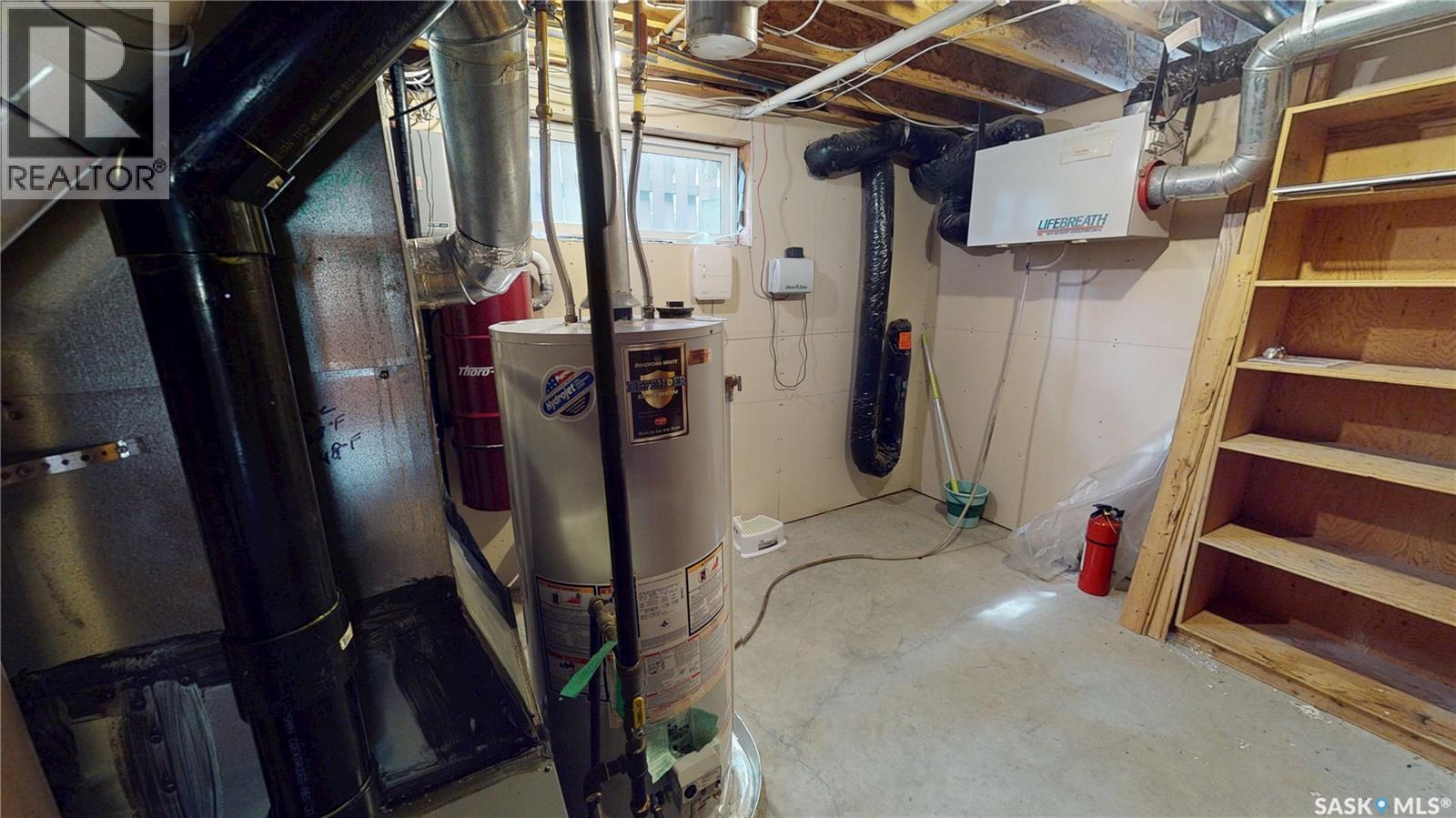 833 Peters Avenue, Oxbow, Saskatchewan  S0C 2B0 - Photo 35 - SK044213