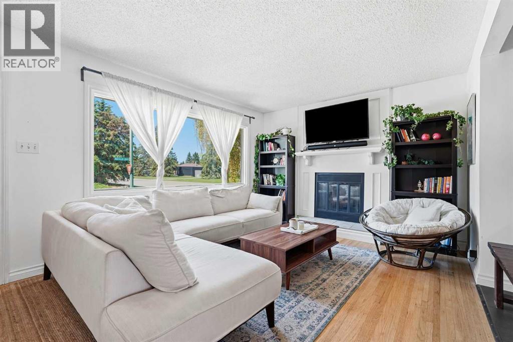 96 Waterloo Drive Sw, Calgary, Alberta  T3C 3G3 - Photo 4 - A2329613