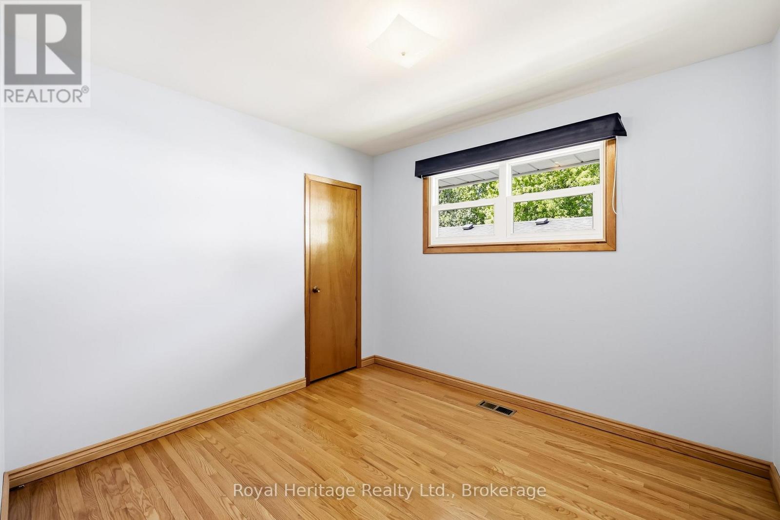 12 Simcoe Street, Whitby, Ontario  L1M 1B2 - Photo 20 - E13628316