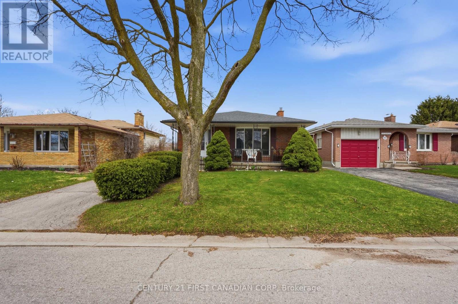 99 Muriel Crescent, London South, Ontario  N6E 2K4 - Photo 3 - X13628426