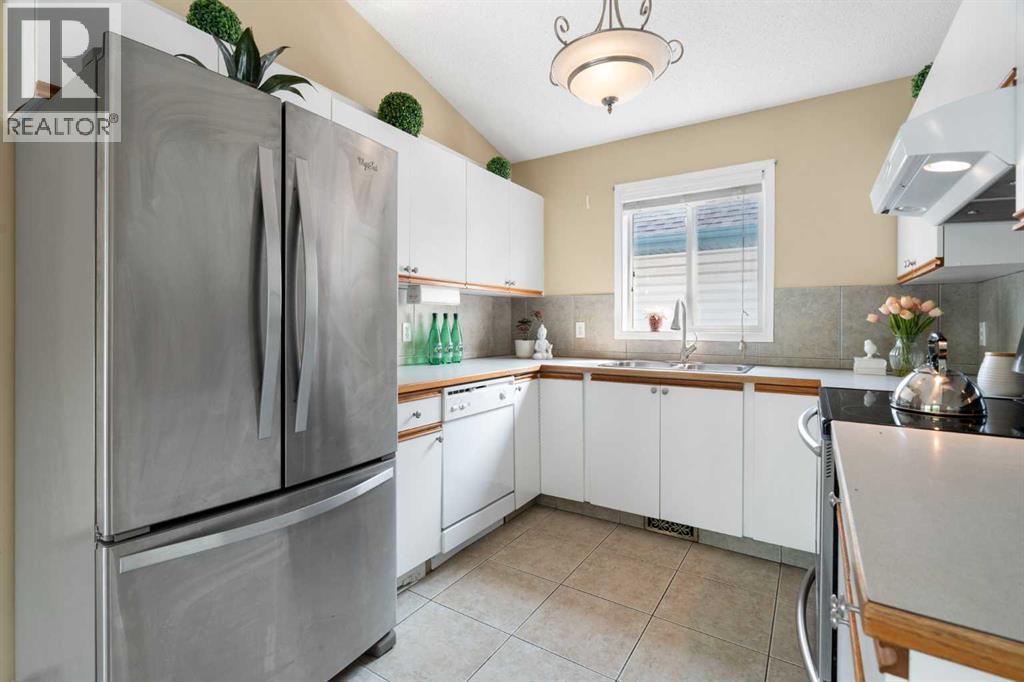 38 Hidden Spring Circle NW, Calgary, Alberta  T3A 5H3 - Photo 17 - A2329888