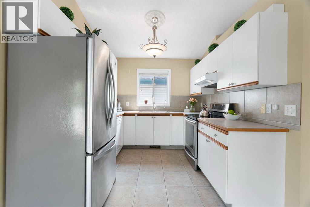 38 Hidden Spring Circle NW, Calgary, Alberta  T3A 5H3 - Photo 18 - A2329888
