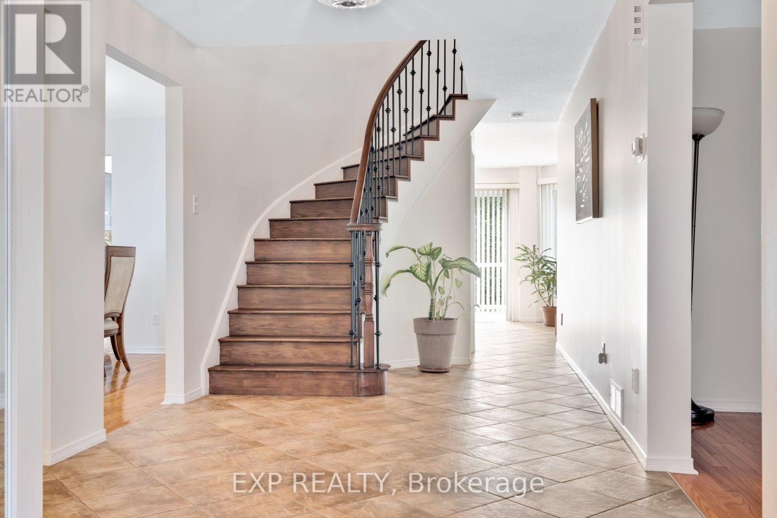 103 Flamborough Way, Ottawa, Ontario  K2K 2G1 - Photo 10 - X13628414