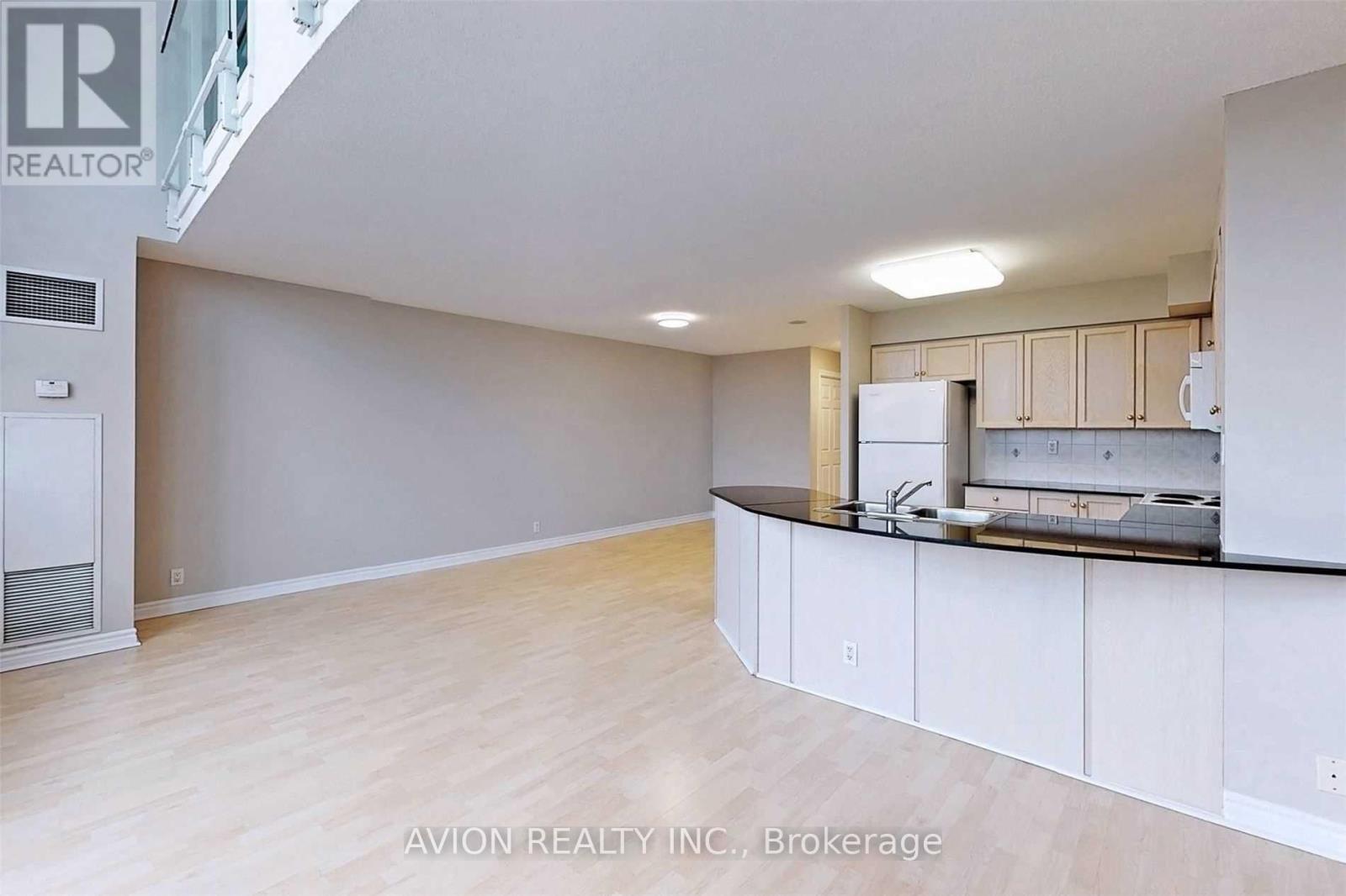 320 - 1720 Eglinton Avenue E, Toronto, Ontario  M4A 2X8 - Photo 10 - C13628374
