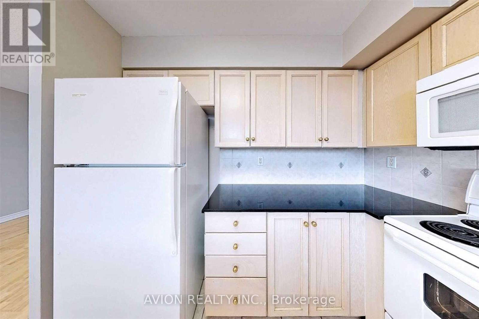 320 - 1720 Eglinton Avenue E, Toronto, Ontario  M4A 2X8 - Photo 13 - C13628374