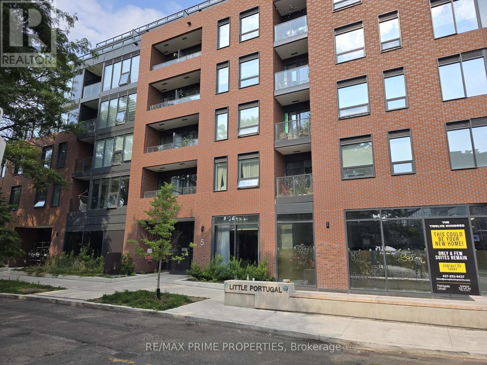 405 - 5 LAKEVIEW AVENUE, Toronto, Ontario