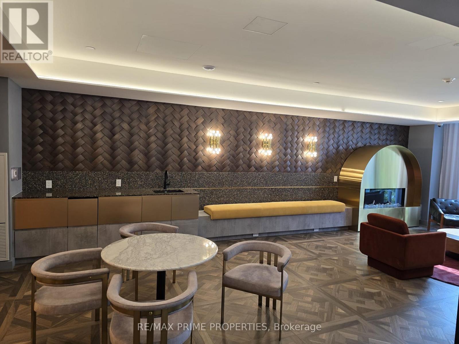 405 - 5 Lakeview Avenue, Toronto, Ontario  M6J 0H3 - Photo 4 - C13628422