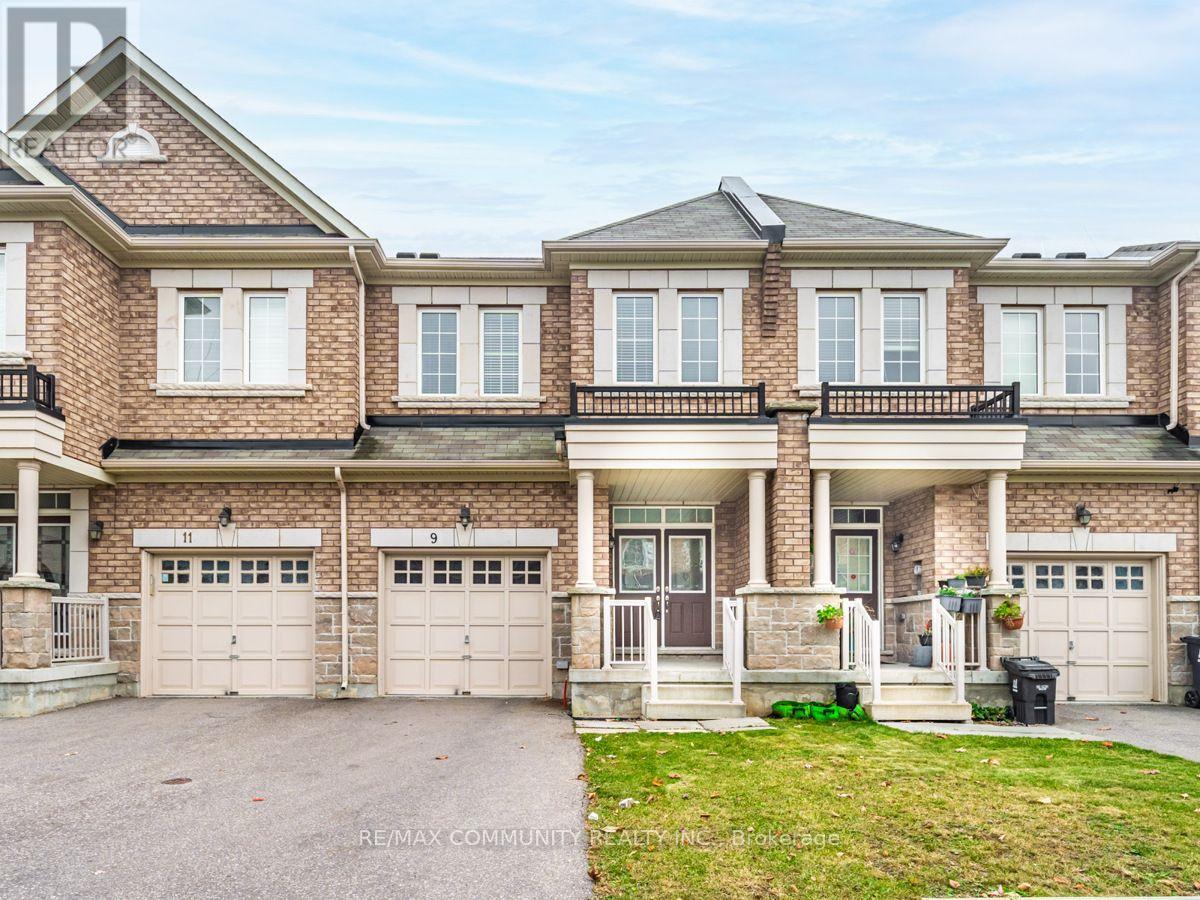 9 TWINFLOWER COURT, Toronto, Ontario