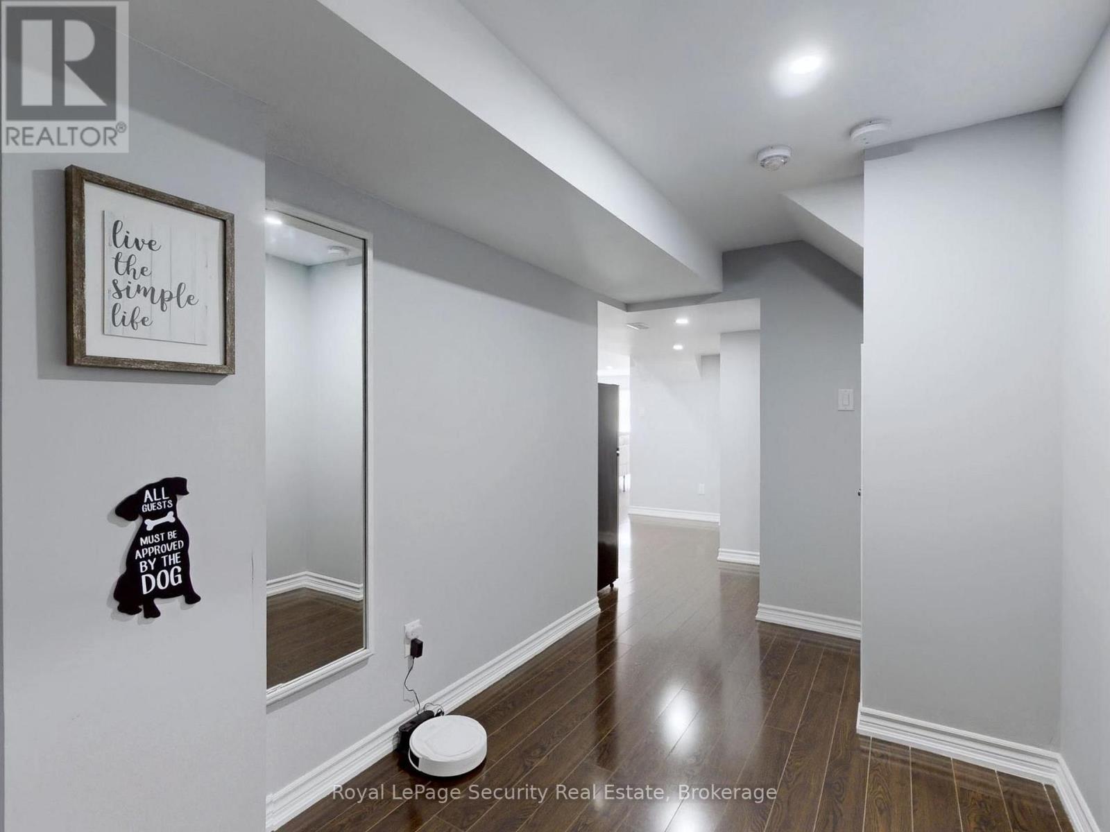 39 Vivian Creek Road, East Gwillimbury, Ontario  L0G 1M0 - Photo 4 - N13628318