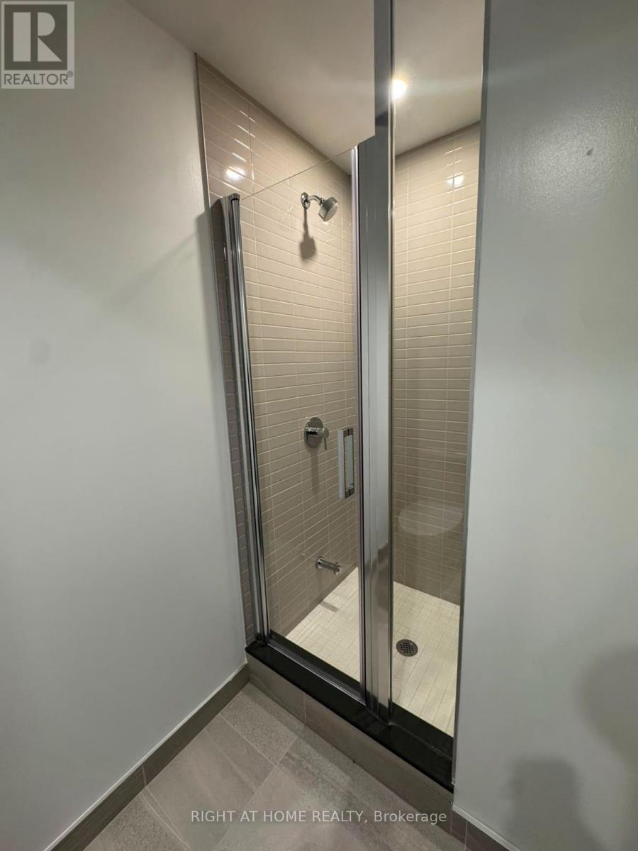 1704 - 10 Flavelle Trail, Vaughan, Ontario  L4L 1V8 - Photo 11 - N13628400