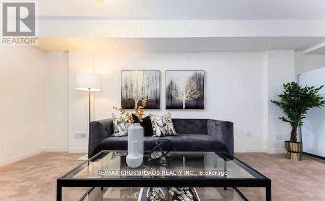 117 William F Bell Parkway, Richmond Hill, Ontario  L4S 0K7 - Photo 8 - N13628424