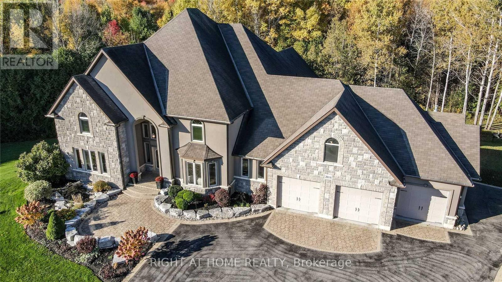 2014 Innisbrook Street, Innisfil, Ontario  L9S 5A3 - Photo 3 - N13628432