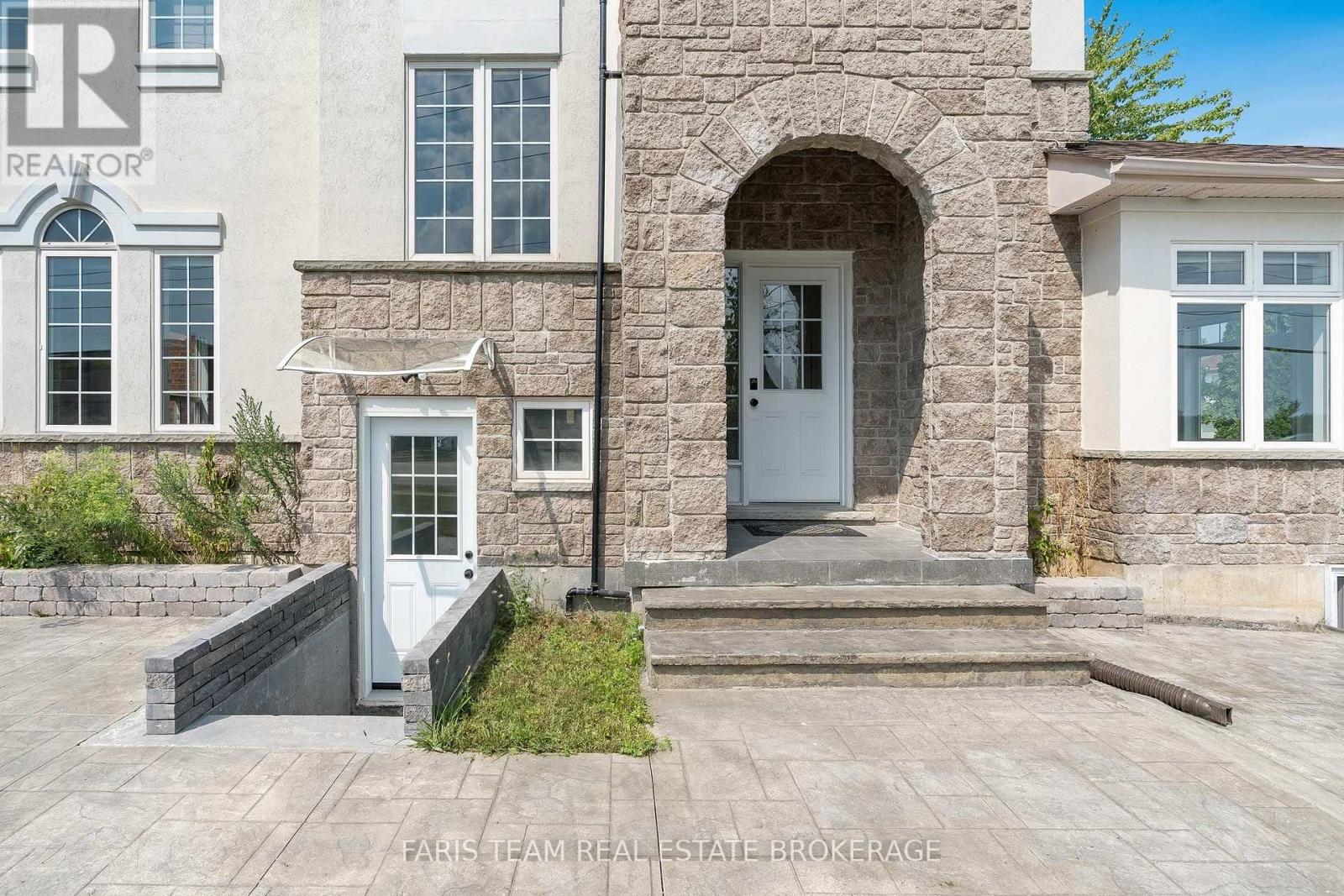 2 Vanessa Drive, Orillia, Ontario  L3V 7Y8 - Photo 5 - S13628384