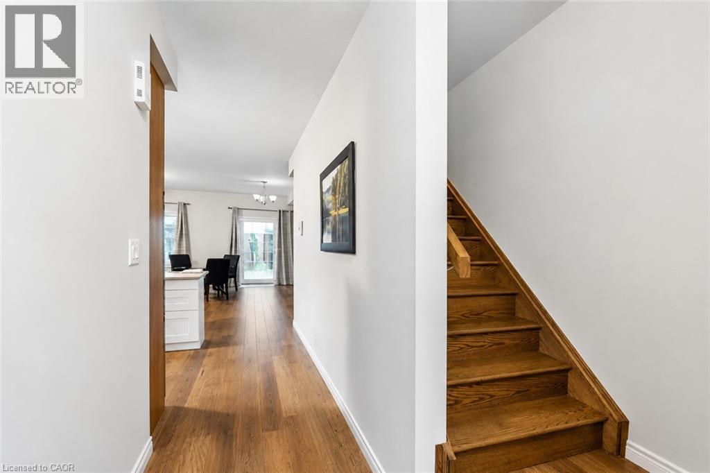 133 St Leger Street, Kitchener, Ontario  N2H 0B2 - Photo 4 - 40847866