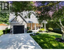 10 FORREST Avenue E, New Hamburg, Ontario
