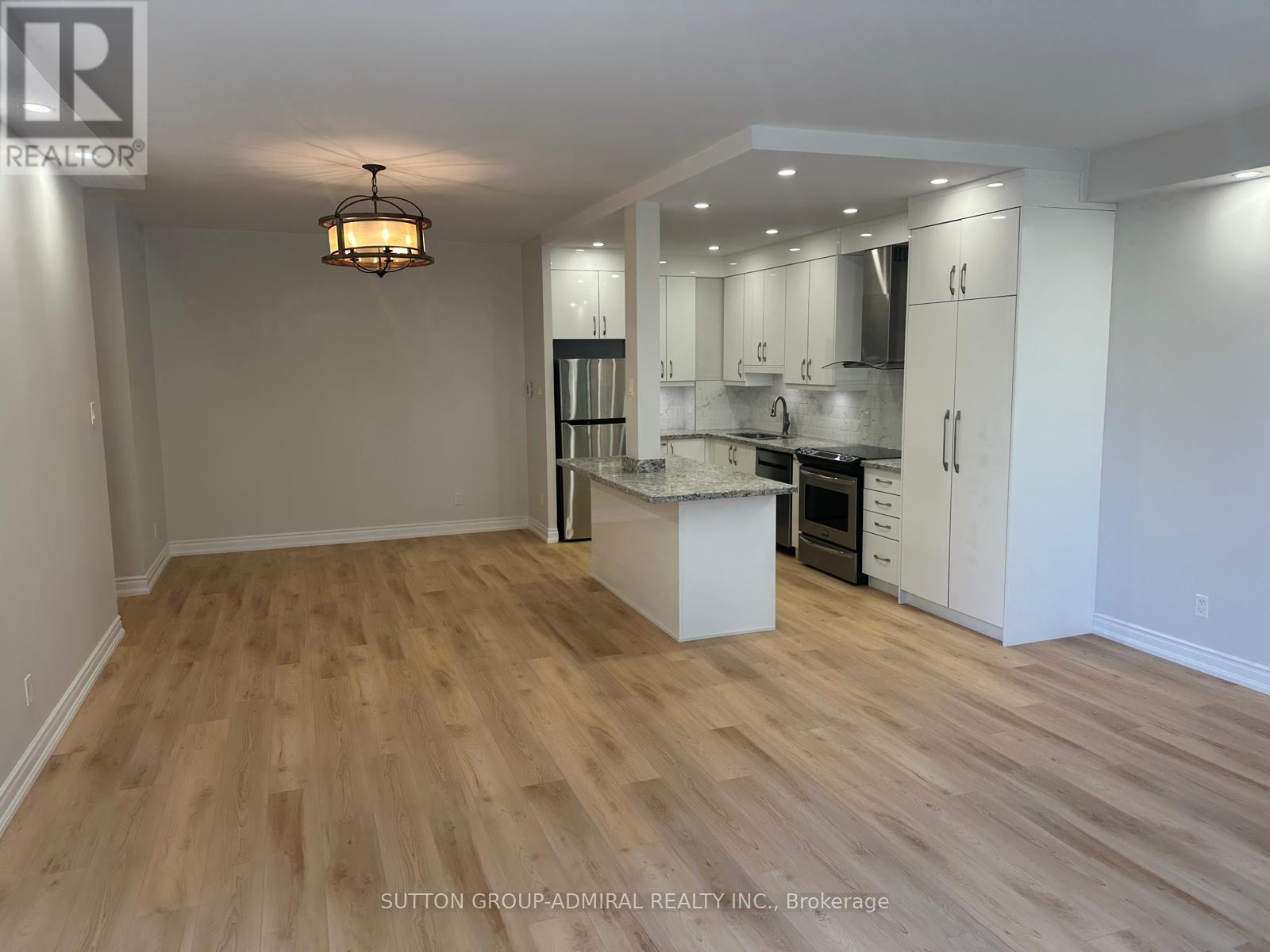 105 - 40 Baif Boulevard, Richmond Hill, Ontario  L4C 5M9 - Photo 4 - N13628372