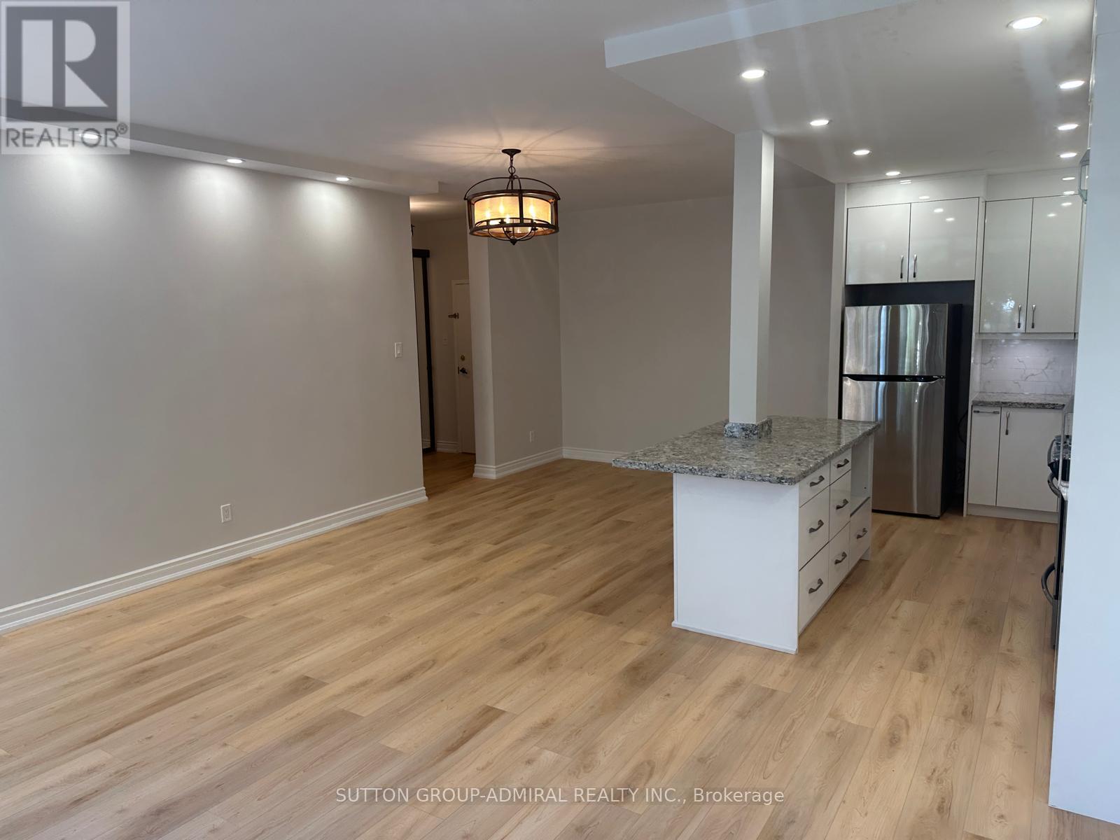 105 - 40 Baif Boulevard, Richmond Hill, Ontario  L4C 5M9 - Photo 5 - N13628372