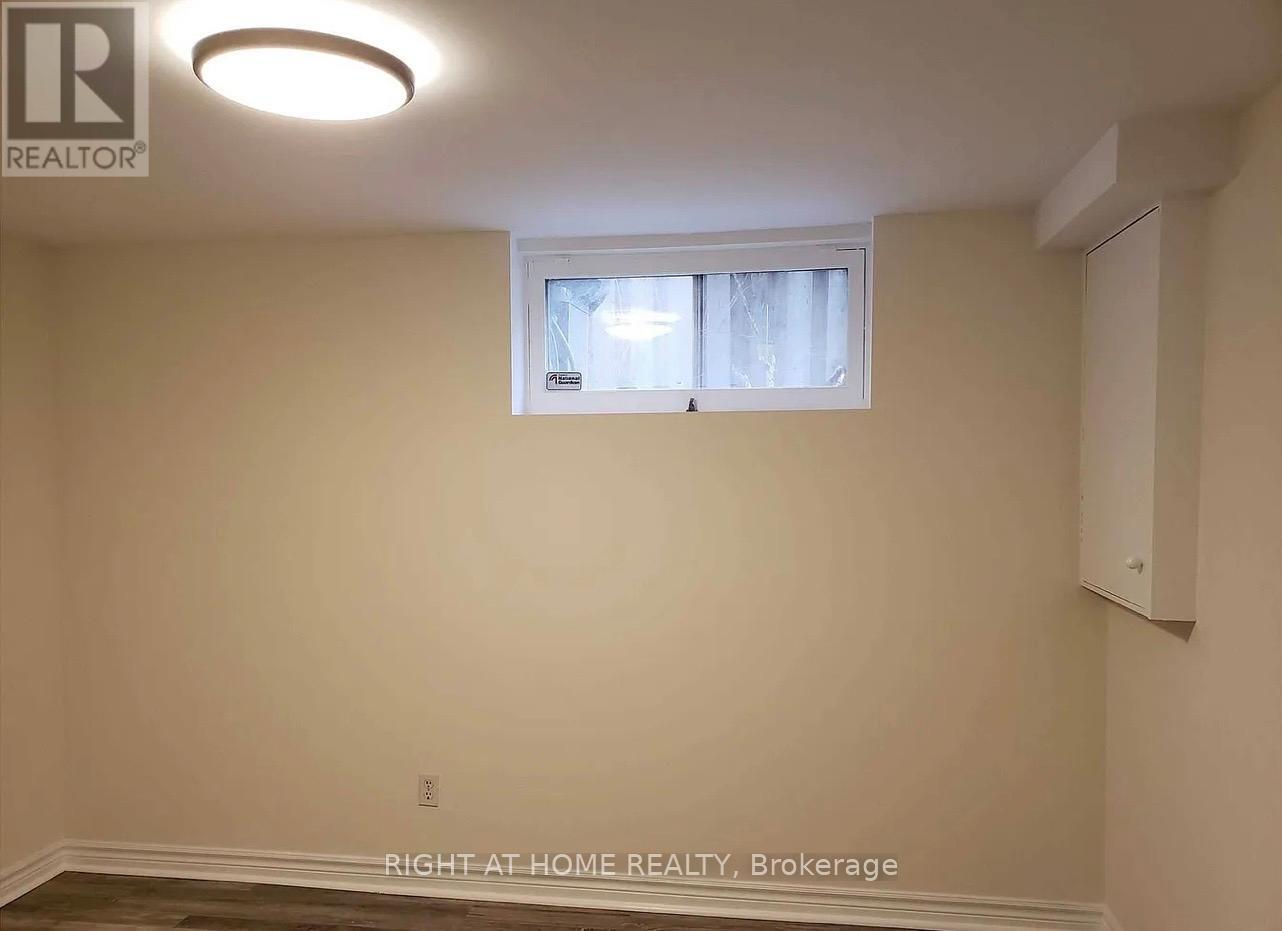 1010 Bloor Street, Mississauga, Ontario  L4Y 2N2 - Photo 6 - W13073152