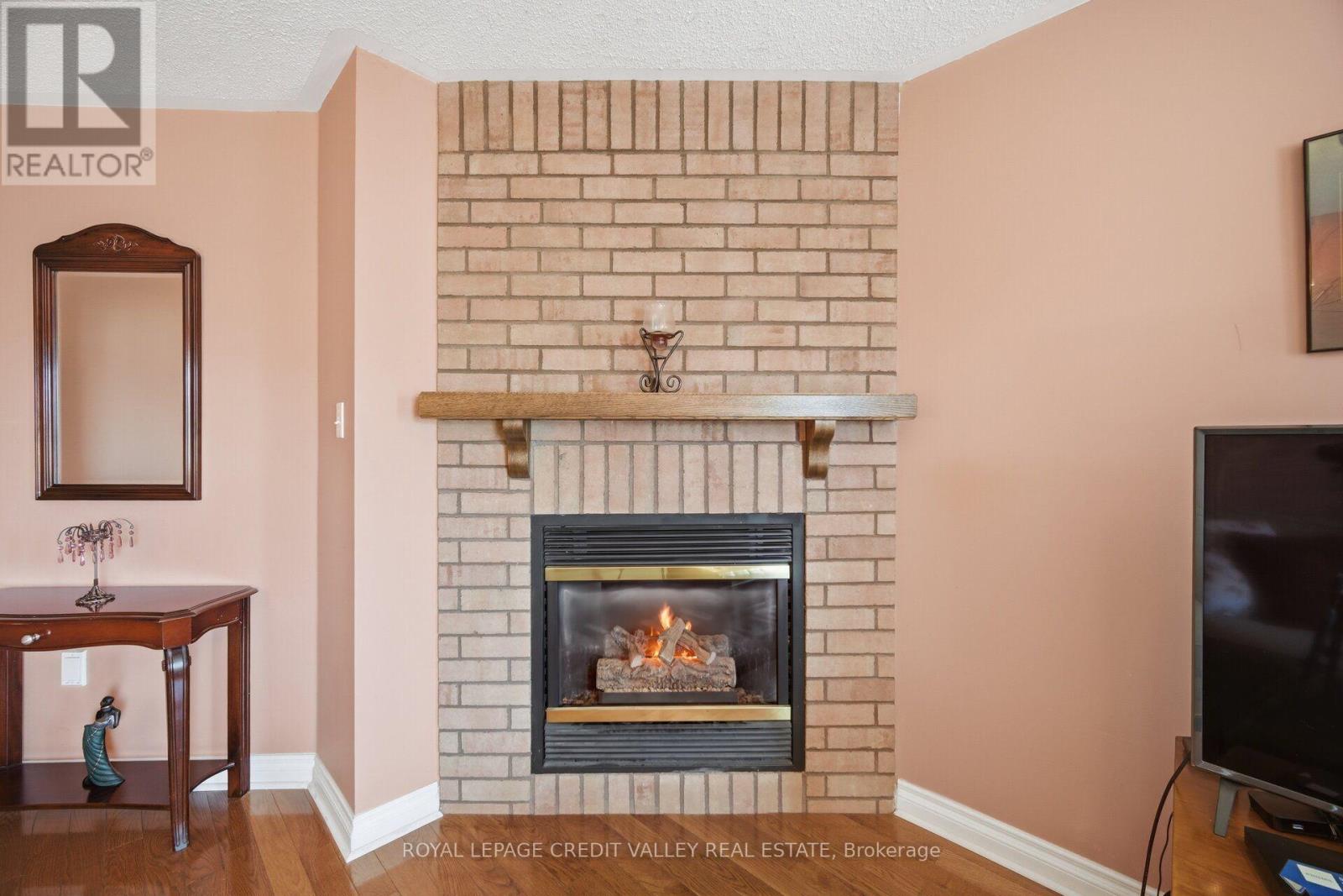 8 Pressed Brick Drive, Brampton, Ontario  L6V 4K8 - Photo 21 - W13628312