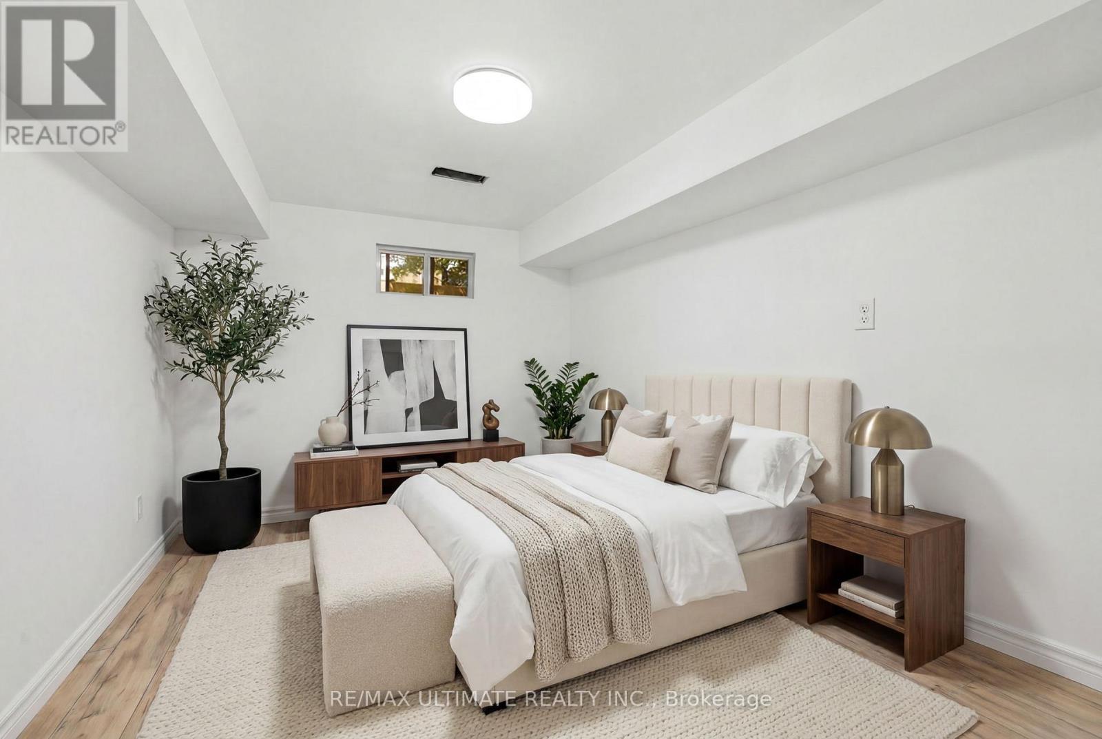 48 Venetian Crescent, Toronto, Ontario  M3N 2L8 - Photo 10 - W13628350