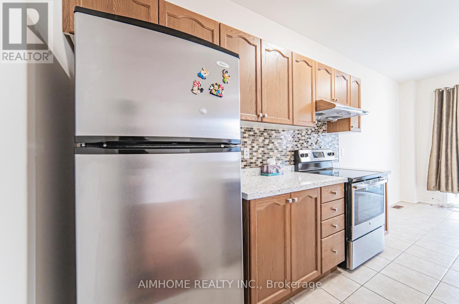 688 Courtney Valley Road, Mississauga, Ontario  L5V 0C3 - Photo 18 - W13628376