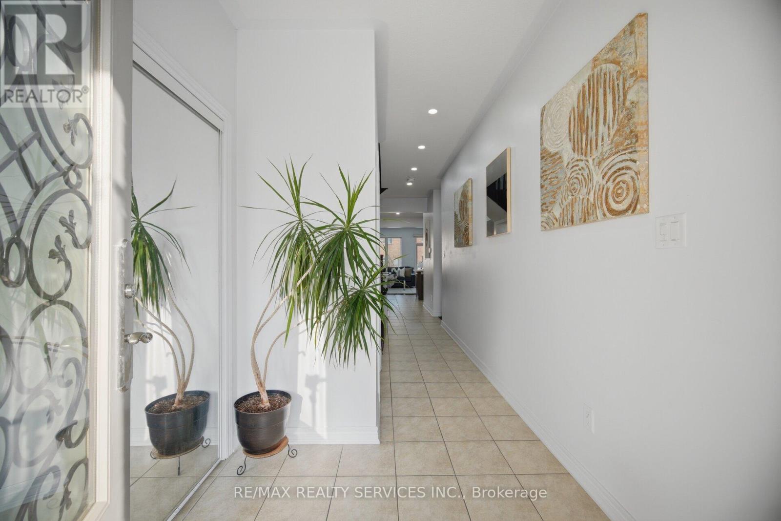 18 Seedland Crescent, Brampton, Ontario  L6R 0Z5 - Photo 6 - W13628406