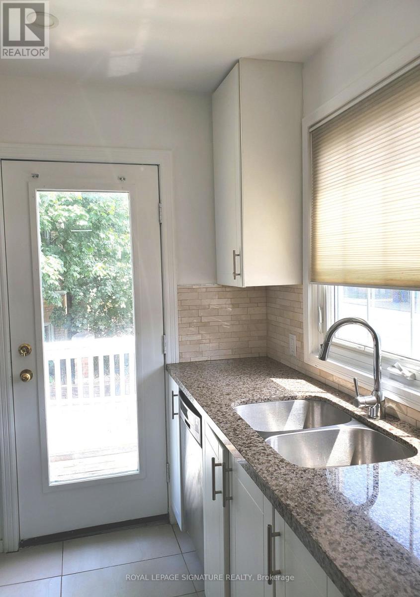 1 - 1 Maynard Avenue, Toronto, Ontario  M6K 2Z7 - Photo 14 - W13628420