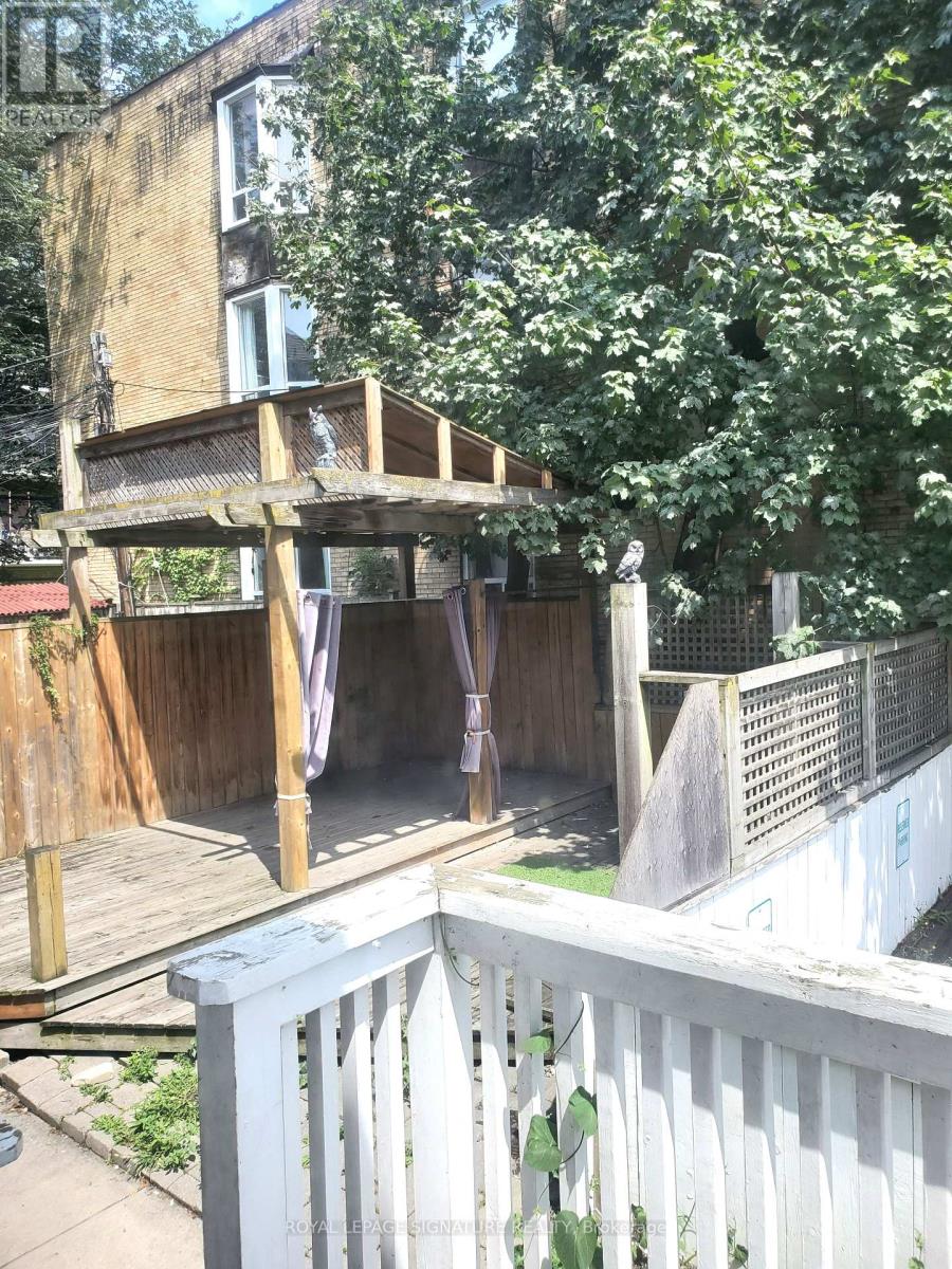 1 - 1 Maynard Avenue, Toronto, Ontario  M6K 2Z7 - Photo 15 - W13628420