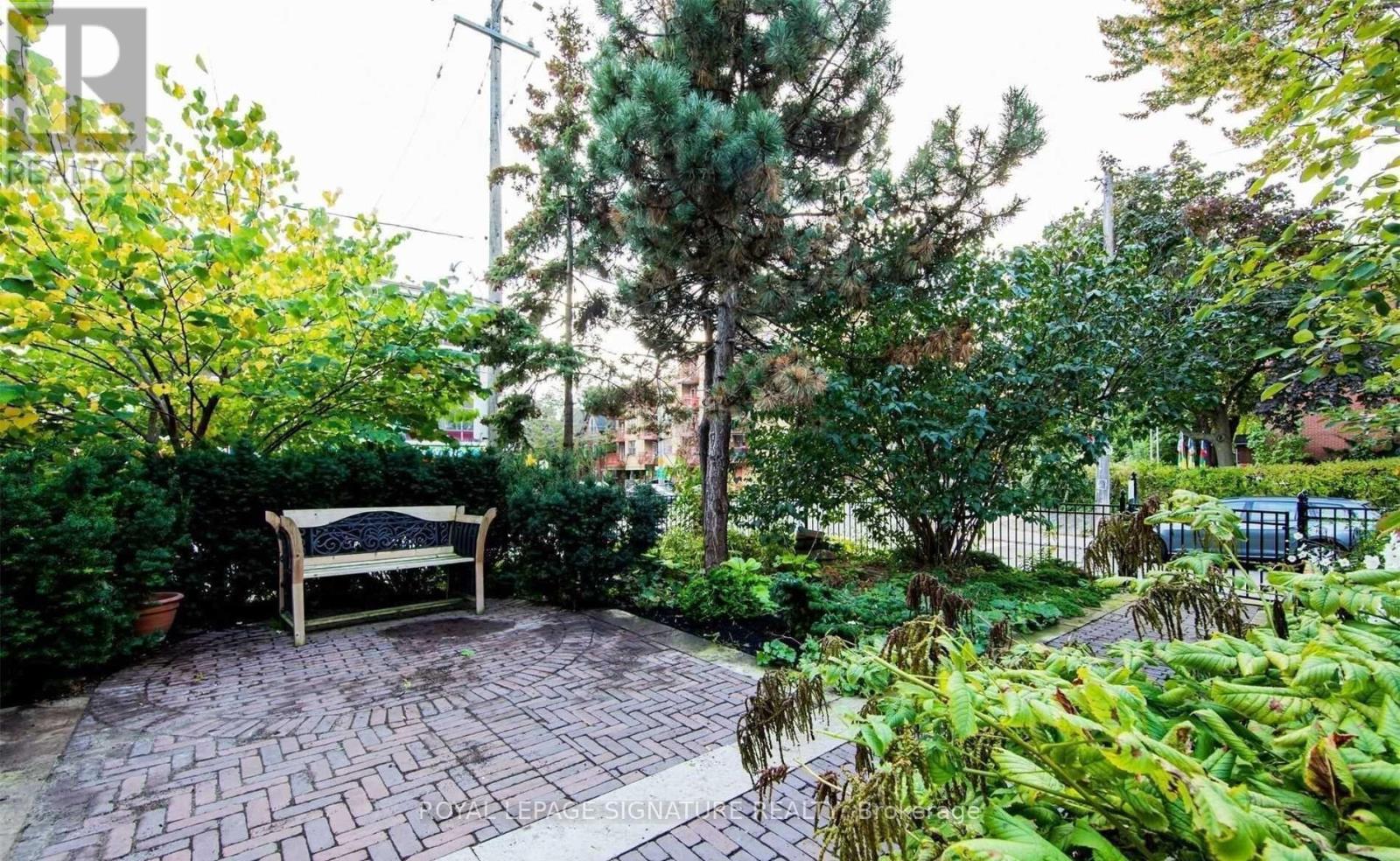 1 - 1 Maynard Avenue, Toronto, Ontario  M6K 2Z7 - Photo 2 - W13628420
