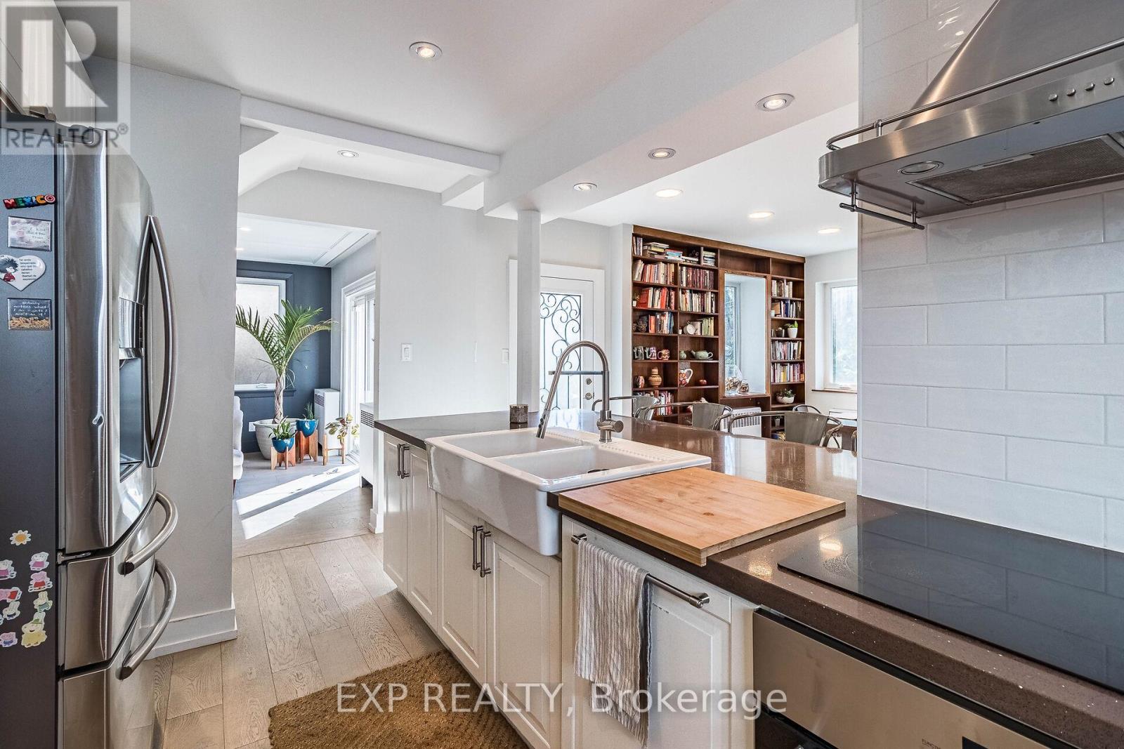 205 Church Street, Toronto, Ontario  M9N 1N9 - Photo 12 - W13628434
