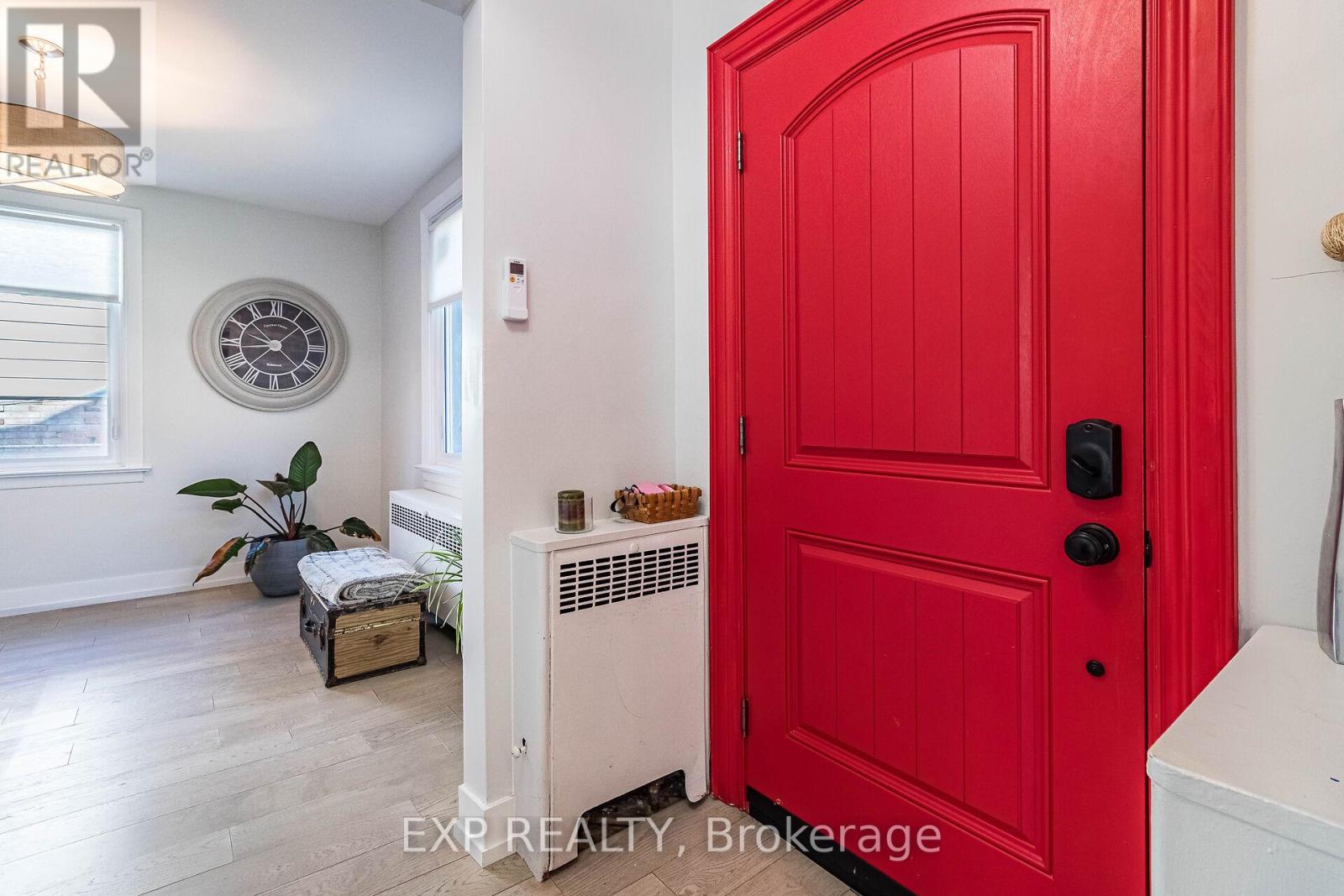 205 Church Street, Toronto, Ontario  M9N 1N9 - Photo 3 - W13628434
