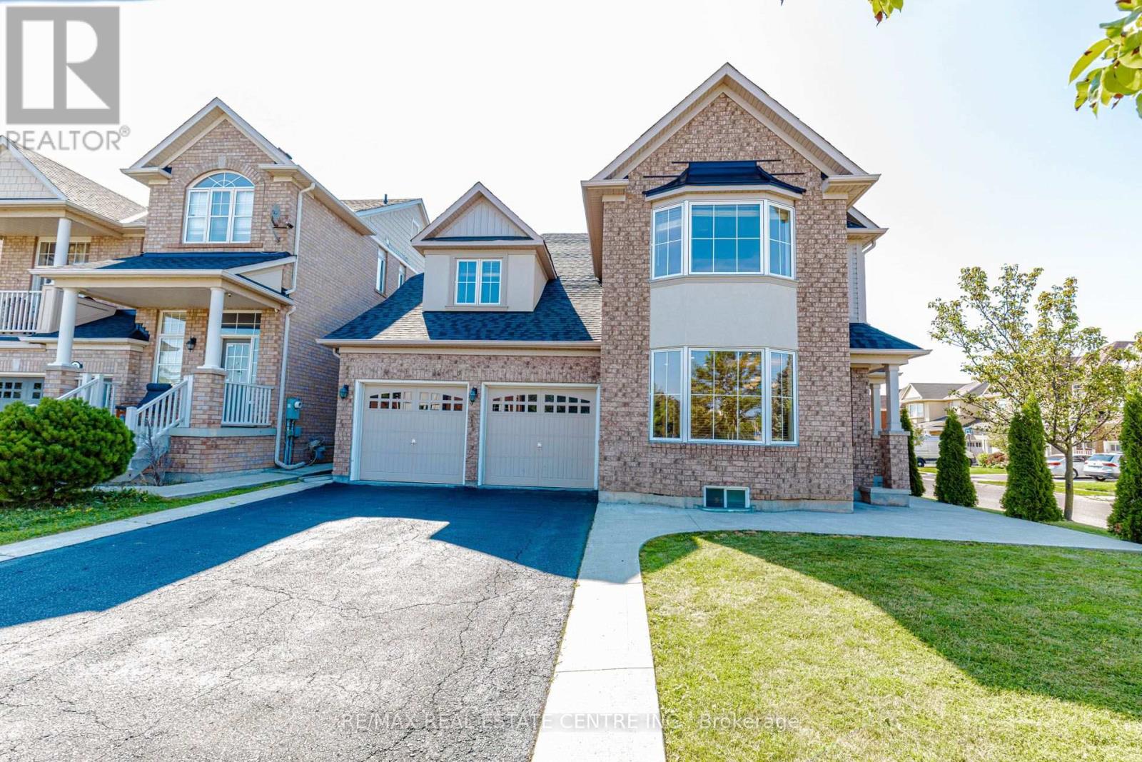14 ALBORETO WAY, Brampton, Ontario