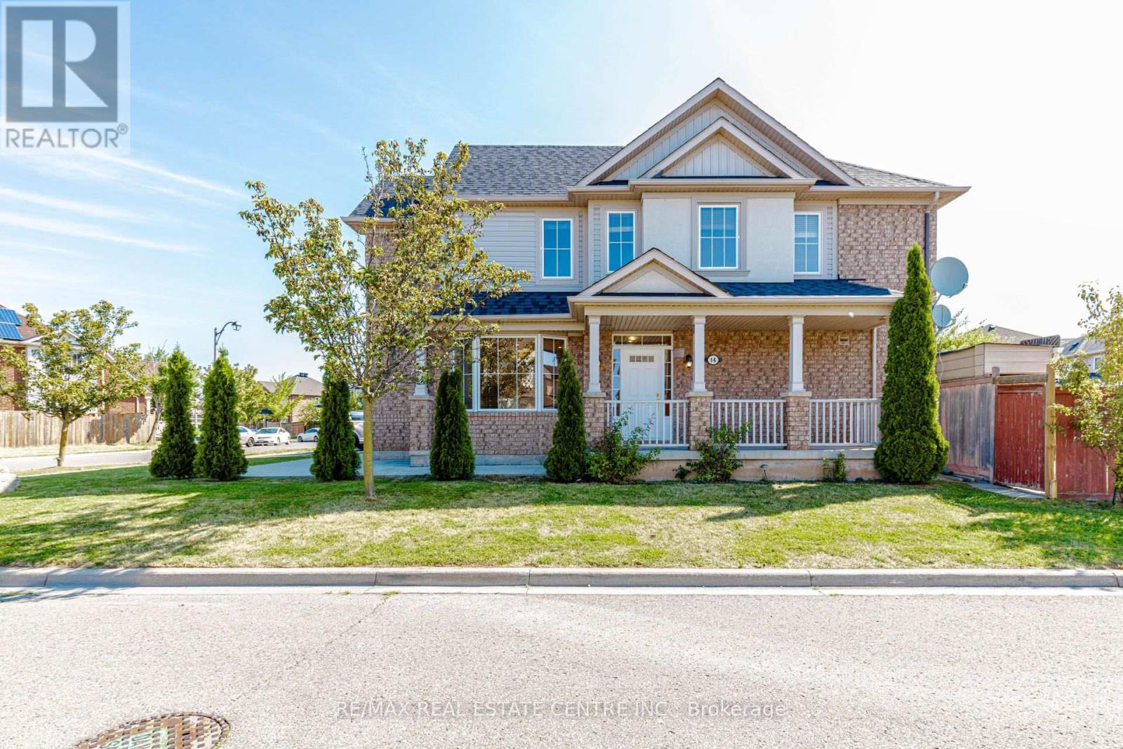 14 Alboreto Way, Brampton, Ontario  L6X 0N5 - Photo 3 - W13628436