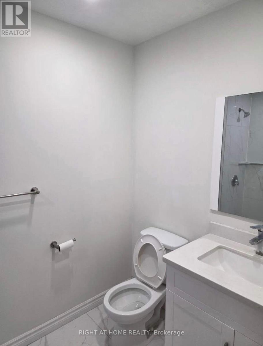 1010 Bloor Street, Mississauga, Ontario  L4Y 2N2 - Photo 24 - W13246236