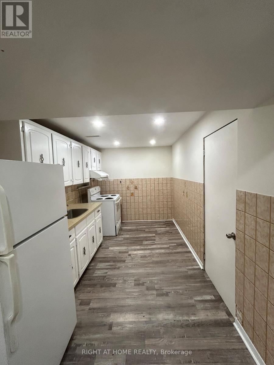1010 Bloor Street, Mississauga, Ontario  L4Y 2N2 - Photo 13 - W13246236