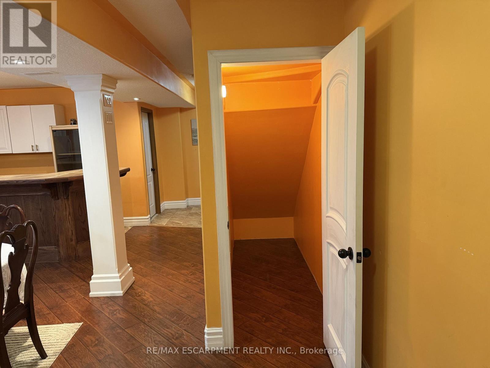 2 Pineridge Drive, Hamilton, Ontario  L9A 5K2 - Photo 10 - X13099102