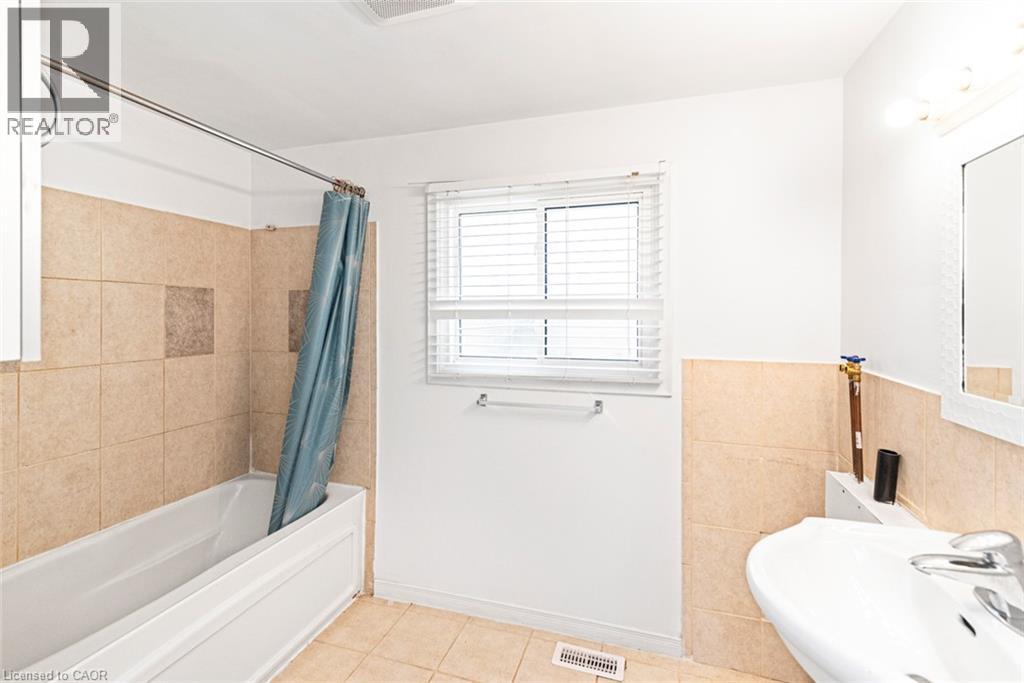 100 Mountain Avenue N, Hamilton, Ontario  L8G 3P7 - Photo 25 - 40845875