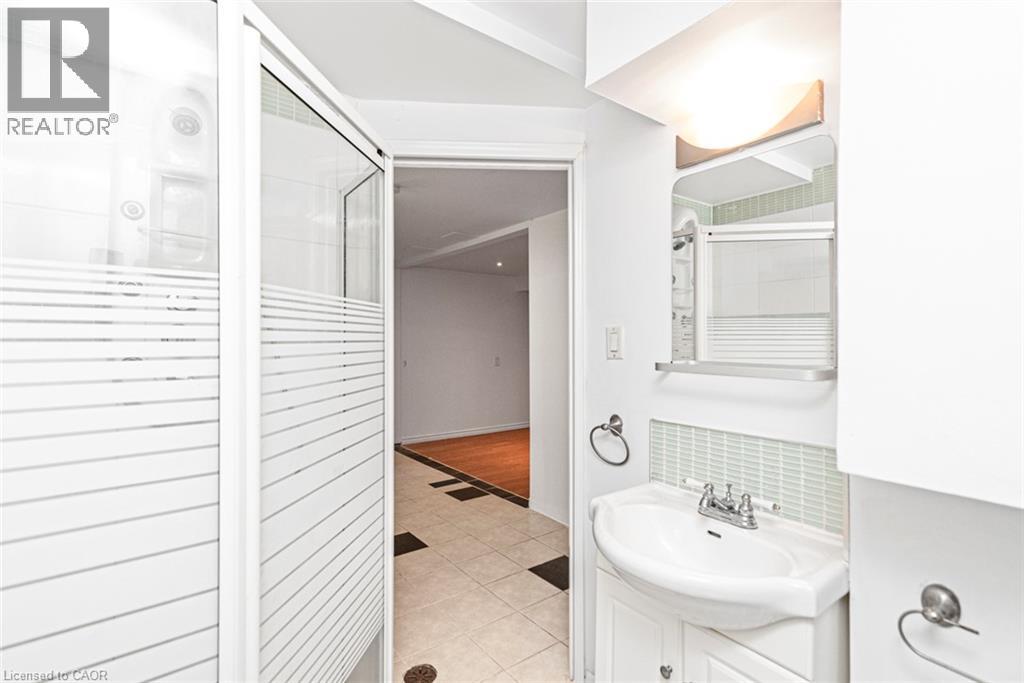 100 Mountain Avenue N, Hamilton, Ontario  L8G 3P7 - Photo 27 - 40845875