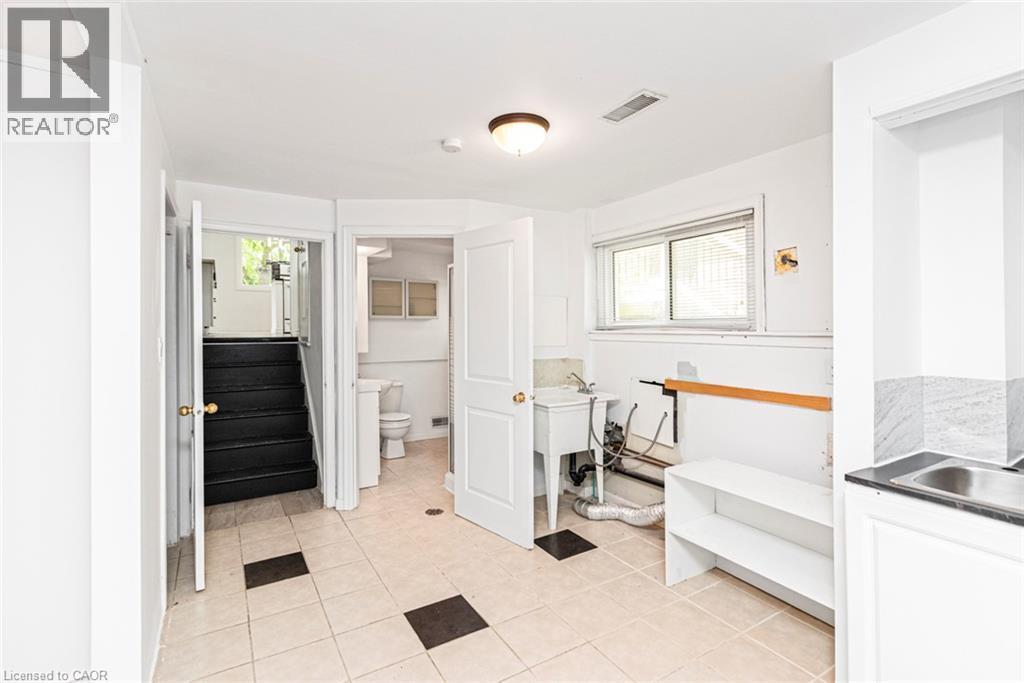 100 Mountain Avenue N, Hamilton, Ontario  L8G 3P7 - Photo 34 - 40845875