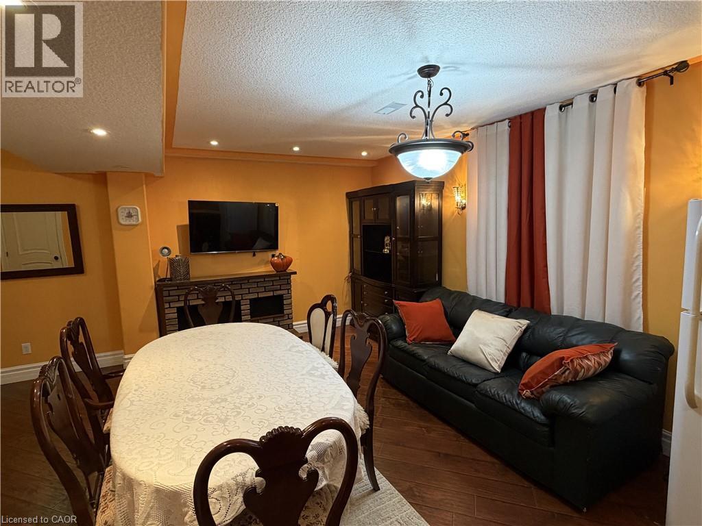 2 Pineridge Drive, Hamilton, Ontario  L9A 5K2 - Photo 5 - 40828285