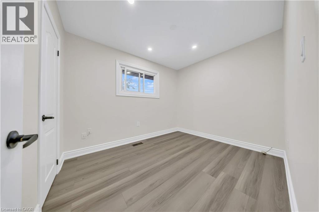 441 West 5th Street, Hamilton, Ontario  L9C 3P5 - Photo 15 - 40851103