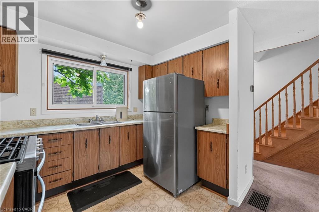 125 Bonaventure Drive Unit# 50, Hamilton, Ontario  L9C 5Y9 - Photo 8 - 40852154