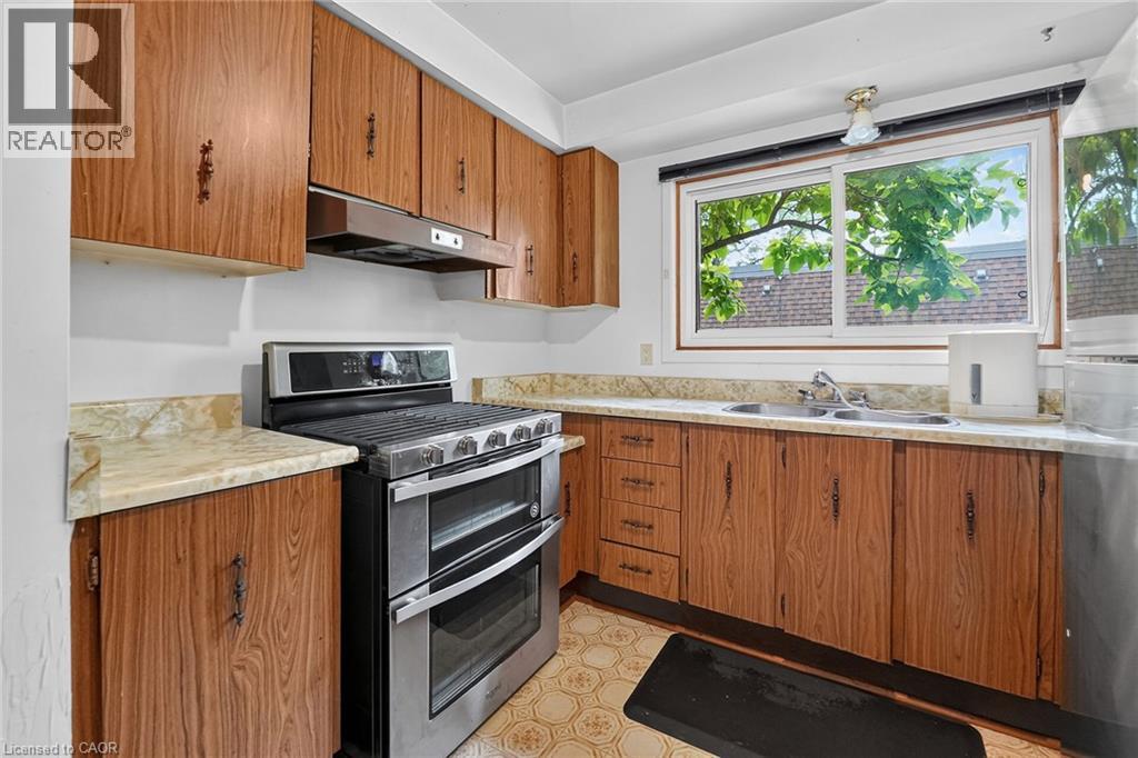 125 Bonaventure Drive Unit# 50, Hamilton, Ontario  L9C 5Y9 - Photo 7 - 40852154