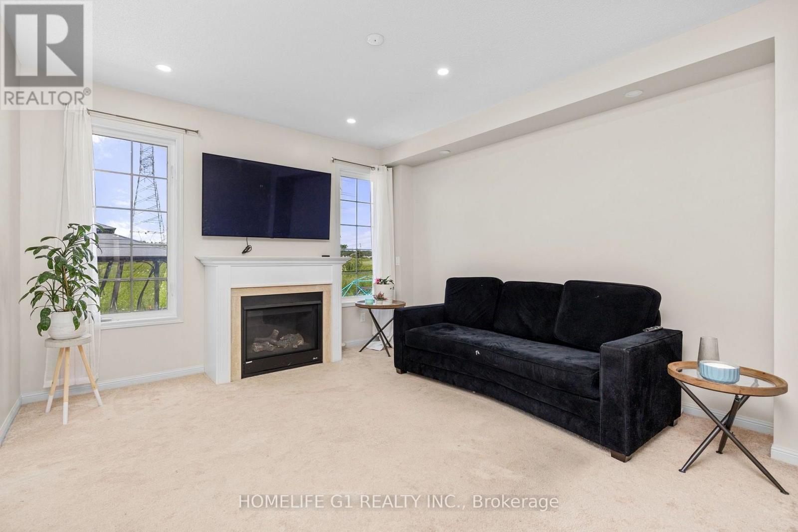 10 Hurst Drive, Ajax, Ontario  L1T 0N8 - Photo 7 - E13609142